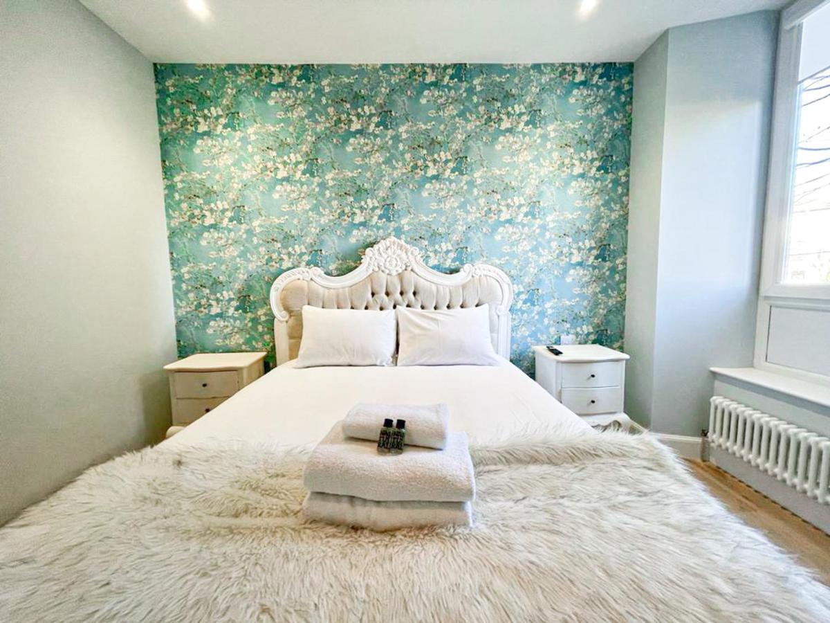 에든버러 Beautiful 2Br, Private Entry In Vibrant Leith 아파트 외부 사진